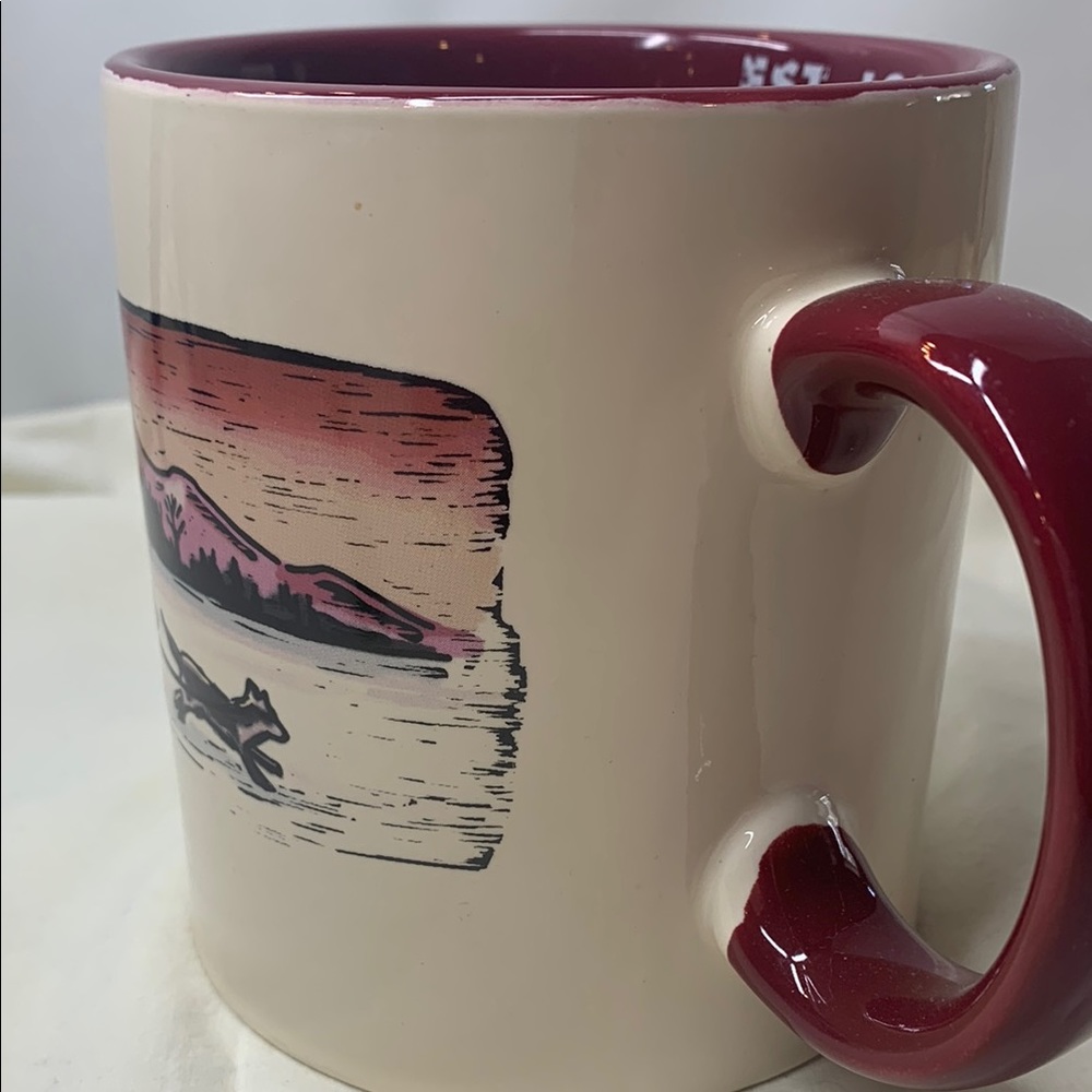 Eddie Bauer 2007 collectable coffee mug featuring winter dog sled scene. - Picture 4 of 10